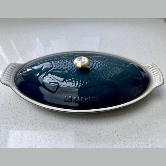 Le Creuset Fish Baker Agave - Picture 8 of 12